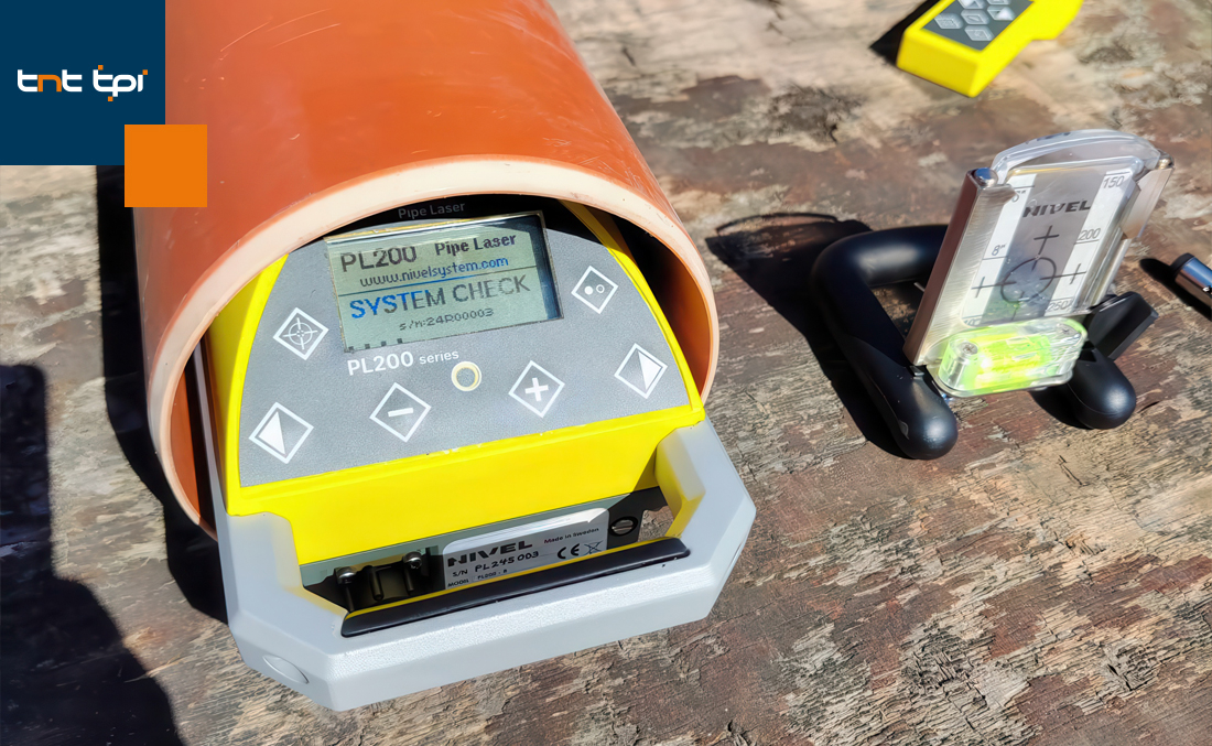 Трубний лазер Nivel System PL200R – перший спеціалізований інструмент від компанії Nivel System для прокладання водопровідних і каналізаційних труб